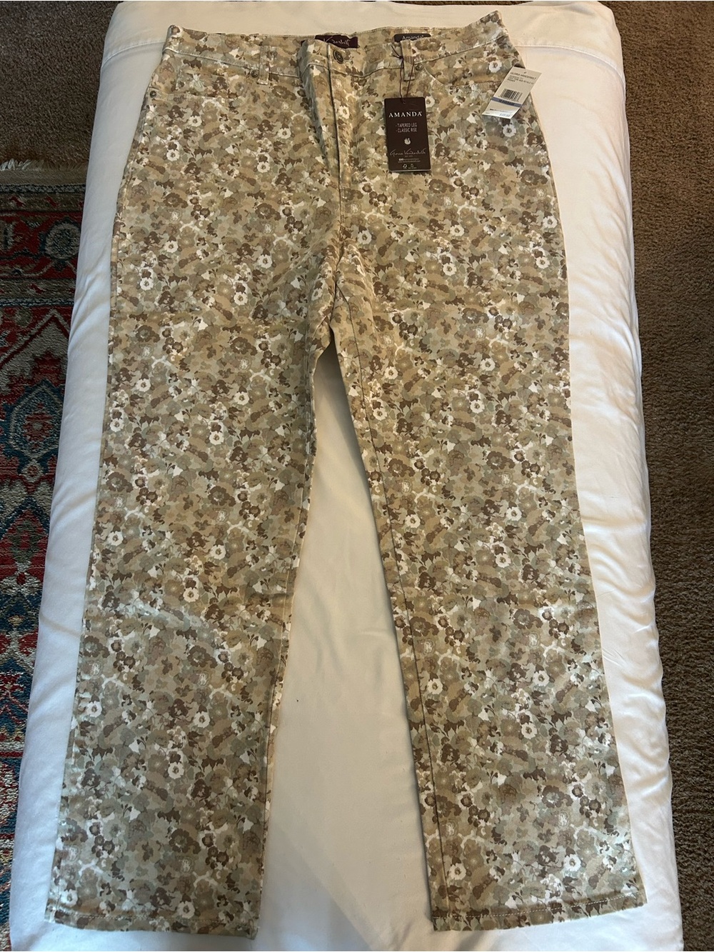 Gloria Vanderbilt Beige Floral Straight Leg Jeans